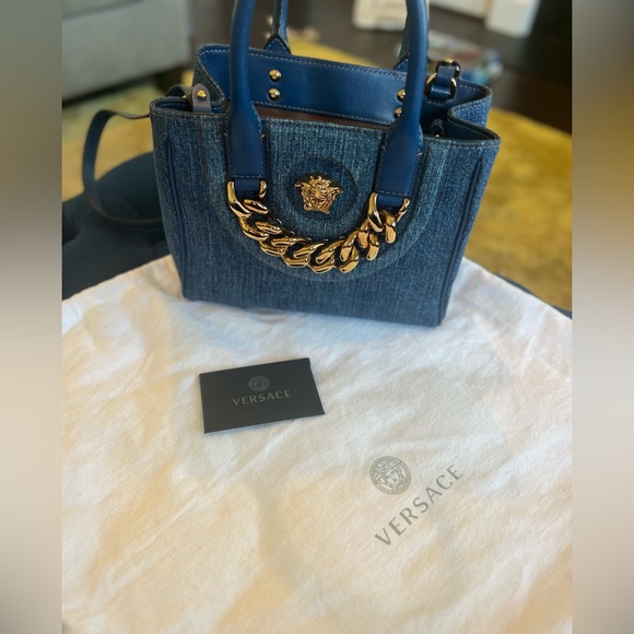 Authentic Rare Versace La Medusa Chain Embellished Leather trimmed Denim Tote 💙 - Picture 4 of 16